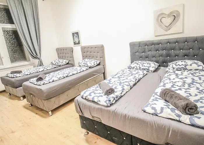 Comfort Quad Hn Апартаменти *